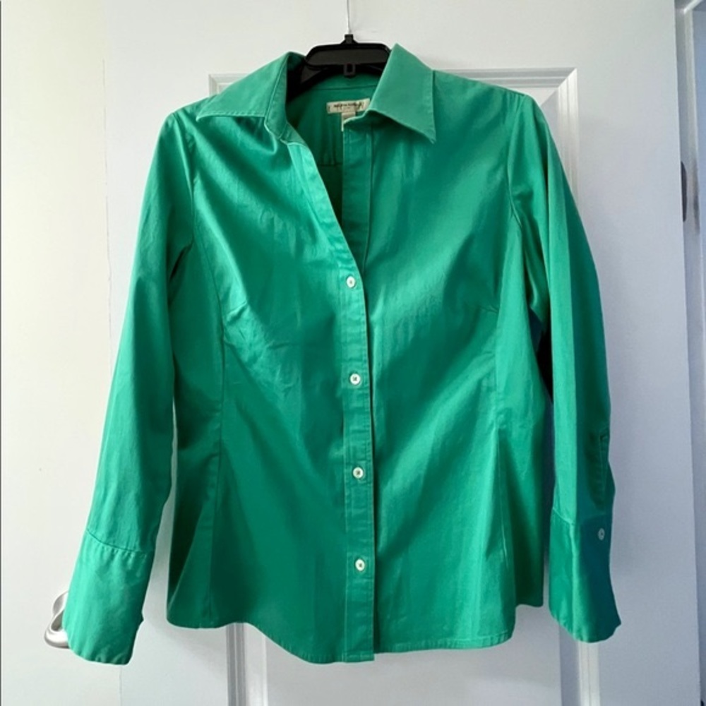 NWOT Banana Republic Button Down Blouse